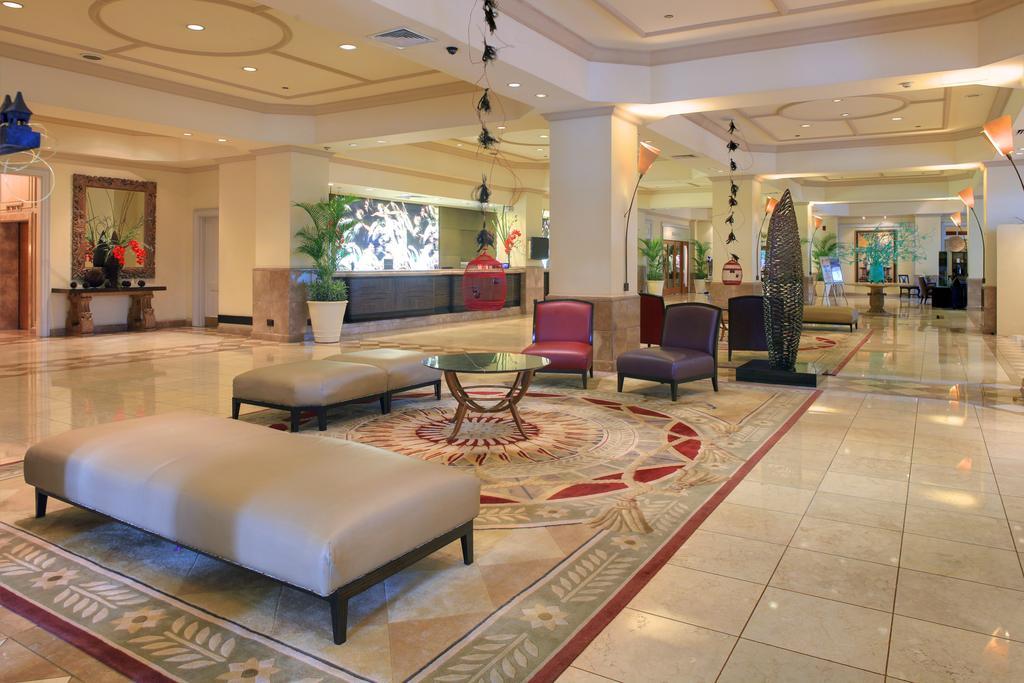 Отель Intercontinental Manila Макати Экстерьер фото