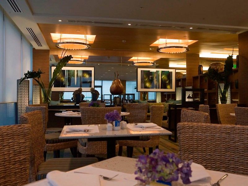 Отель Intercontinental Manila Макати Экстерьер фото
